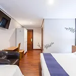 Hotela