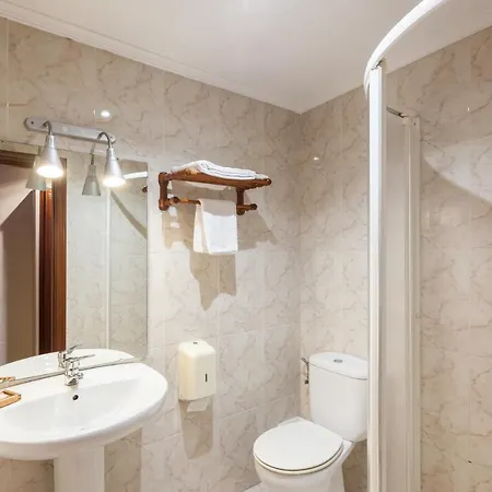 Hotela Hotel 2*